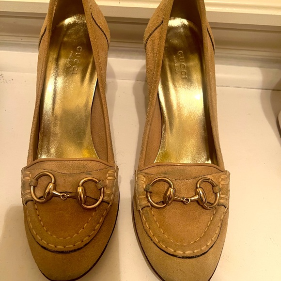 Gucci slide in. Small heel. Worn. Authentic - Picture 2 of 3